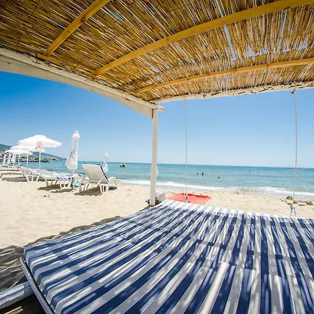 אתר נופש Premier Cuisine - Full Board