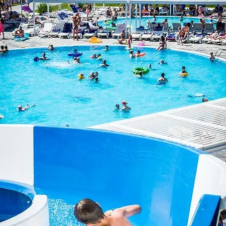 Premier Cuisine - Full Board אתר נופש