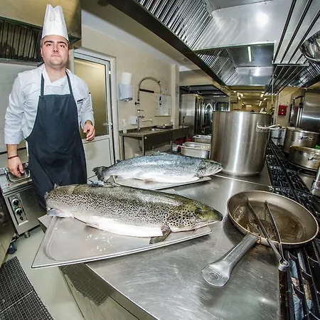 Resort Premier Cuisine - Full Board