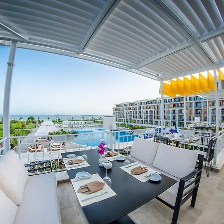 Resort Premier Cuisine - Full Board