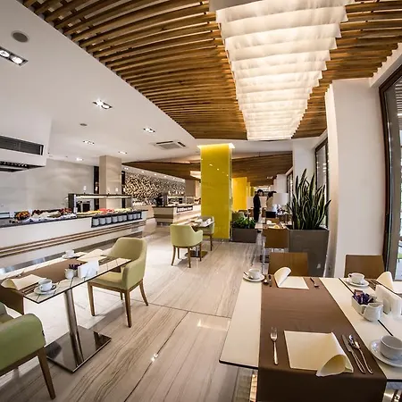 Ośrodek wypoczynkowy Premier Cuisine - Full Board 4*