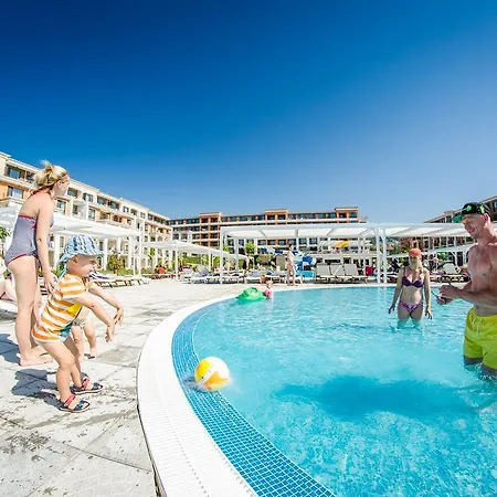 אתר נופש Premier Cuisine - Full Board סאני ביץ'