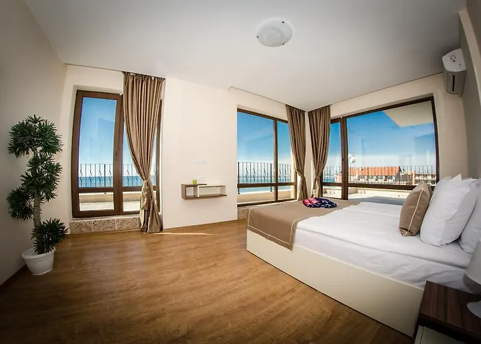 Premier Cuisine - Full Board Üdülőközpont 4*