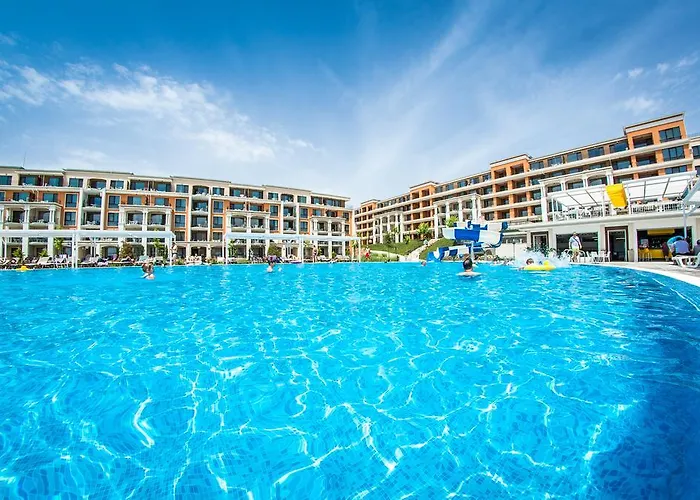 Premier Cuisine - Full Board Napospart