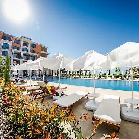 Resort Premier Cuisine - Full Board