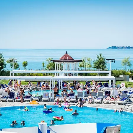 Resort Premier Cuisine - Full Board