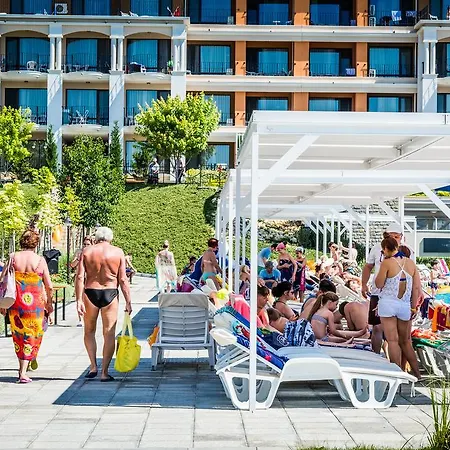 Resort Premier Cuisine - Full Board