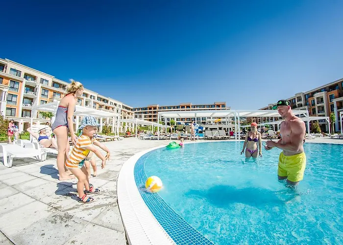 منتجع بريميير فورت كويزين - مع 3 وجبات ساني بيتش