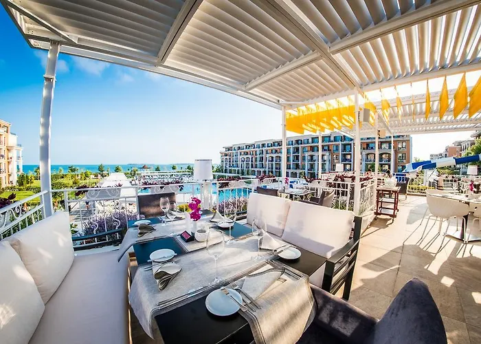 بريميير فورت كويزين - مع 3 وجبات 4*