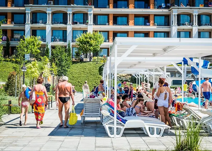 منتجع بريميير فورت كويزين - مع 3 وجبات